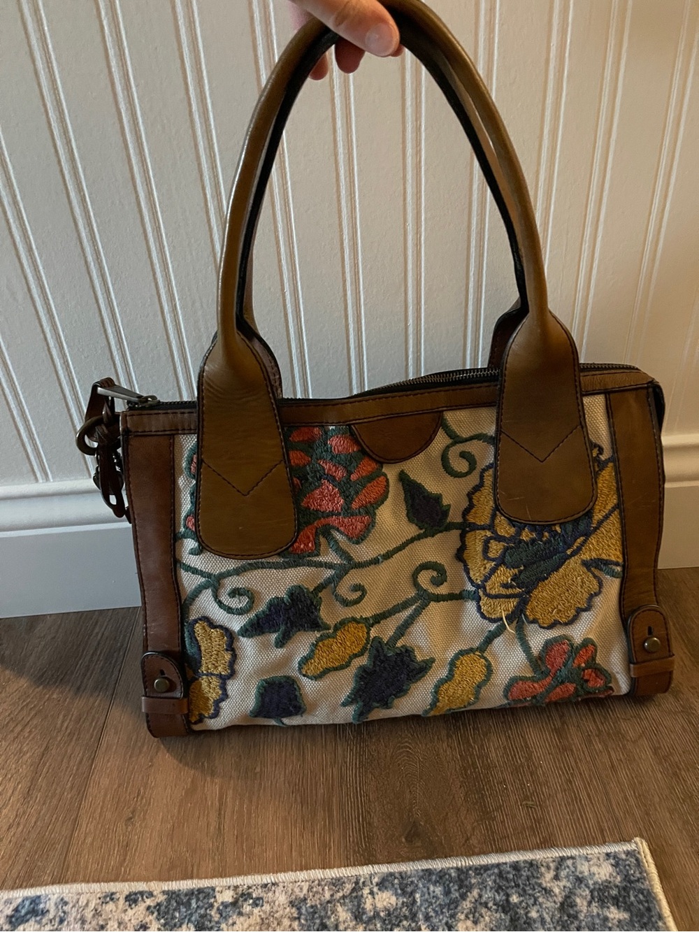 Fossil Vintage Reissue Floral Embroidered Leather Bag